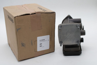 VO 21122038 Кран управления тормозами прицепа