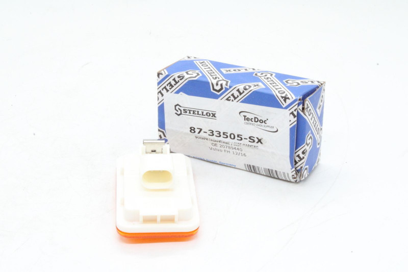 8733505SX Фонарь габаритный 102*54 — 3