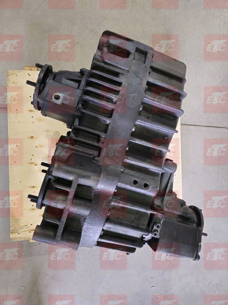 AZ2501000011 Раздаточная коробка — 5