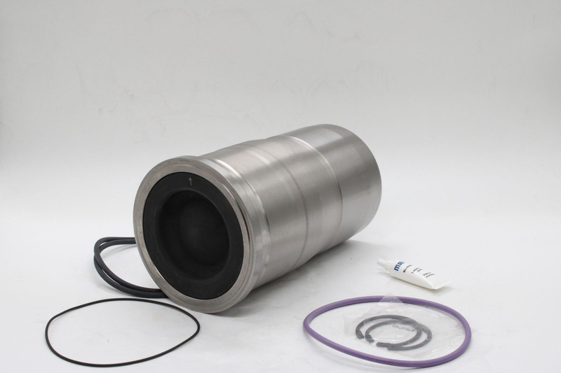 037AY00106090 Поршневая в сборе D=131, D13C — 3