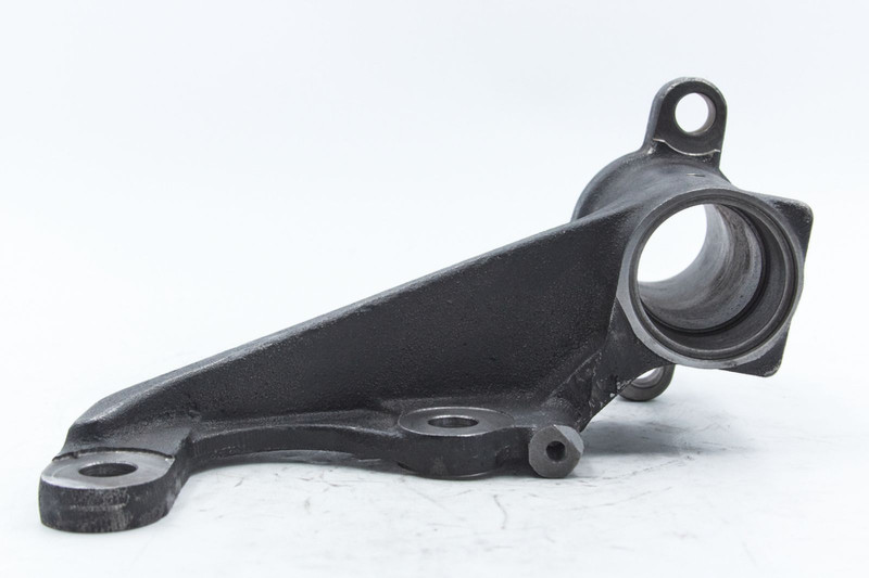 81503100319 Кронштейн тормозной камеры слева — 2