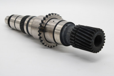 VO 20532222 Вал коробки передач