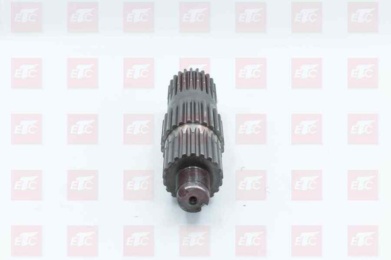 L9030255A0 Передний выходной вал — 1