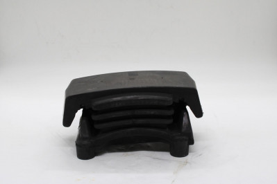 710W962100554 Подушка задней рессоры правая