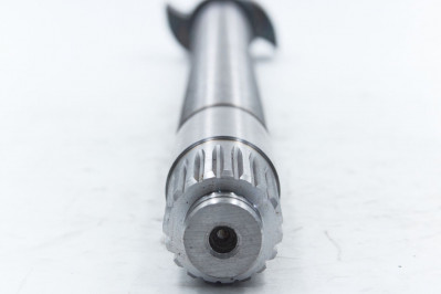 DZ90149346086 Вал тормозной правый