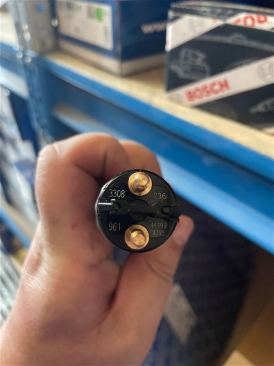 6745113102 Форсунка