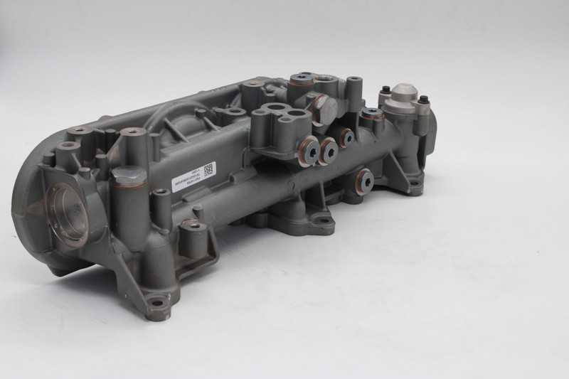 VO 22114765 Корпус масляного фильтра — 5