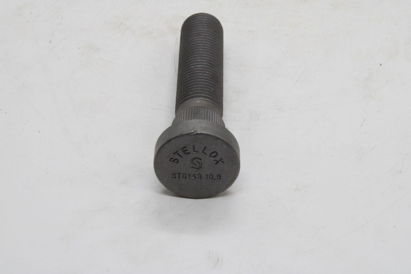 8524027SX Шпилька колесная Scania R-series задняя L=102 — 3