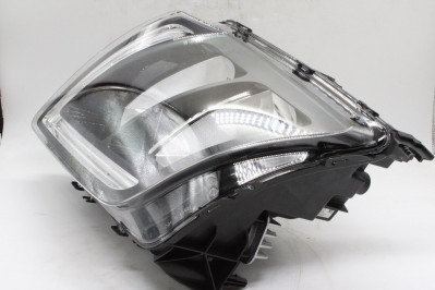 VO 24159417 Фара правая FMX