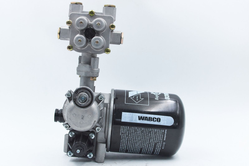 DZ96189361084 Клапан четырехконтурный SHACMAN X3000 — 3