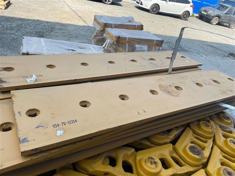 P154-70-11314 Нож средний отвала SD22/SD23 — 1