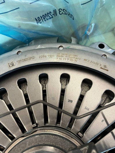 VO 22941321 Комплект сцепления без диска сцепления