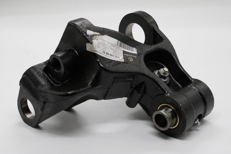 A9603200827 Кронштейн задний правый MB Arocs — 5