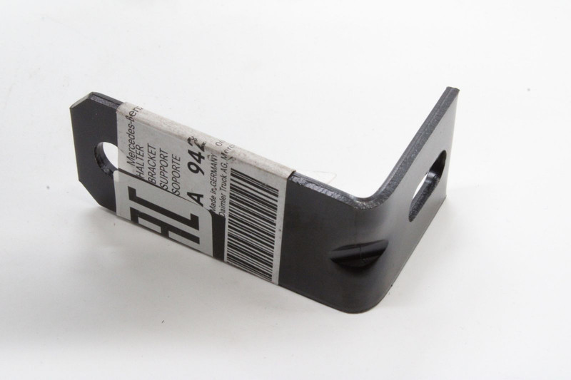 A9425061640 Кронштейн радиатора — 2