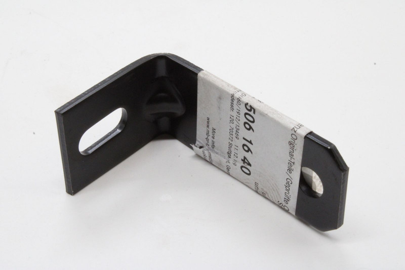 A9425061640 Кронштейн радиатора — 1