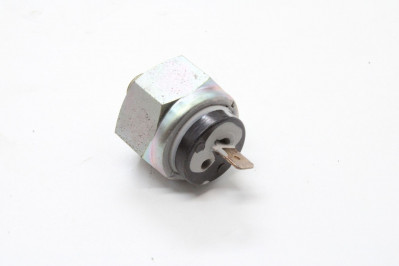 4438520230 Датчик давления масла