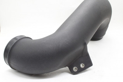 A9485280407 Патрубок воздушного фильтра пластик.