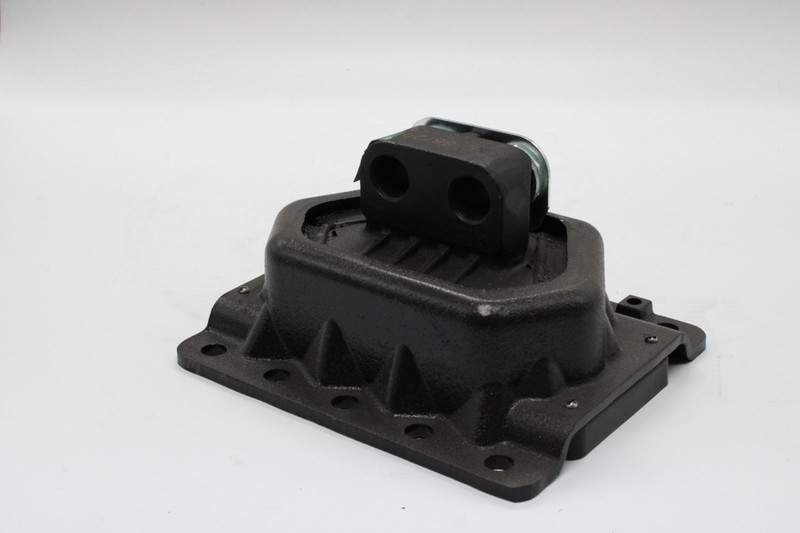 LF 3672901 Подушка двигателя задняя — 4