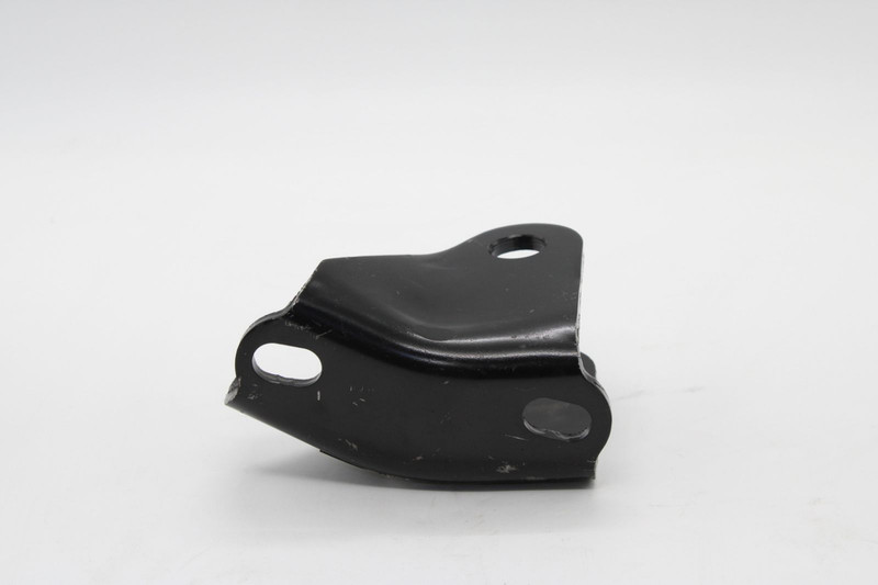 A9492850740 Кронштейн задний левый, реактивной продольной тяги РКП — 1