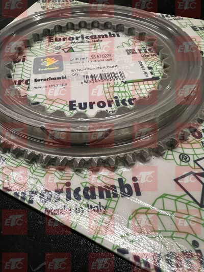 ER 95570224 Кольцо синхронизатора 1/2 передачи