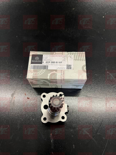 A6592800107 Масляный насос РКПП в сборе