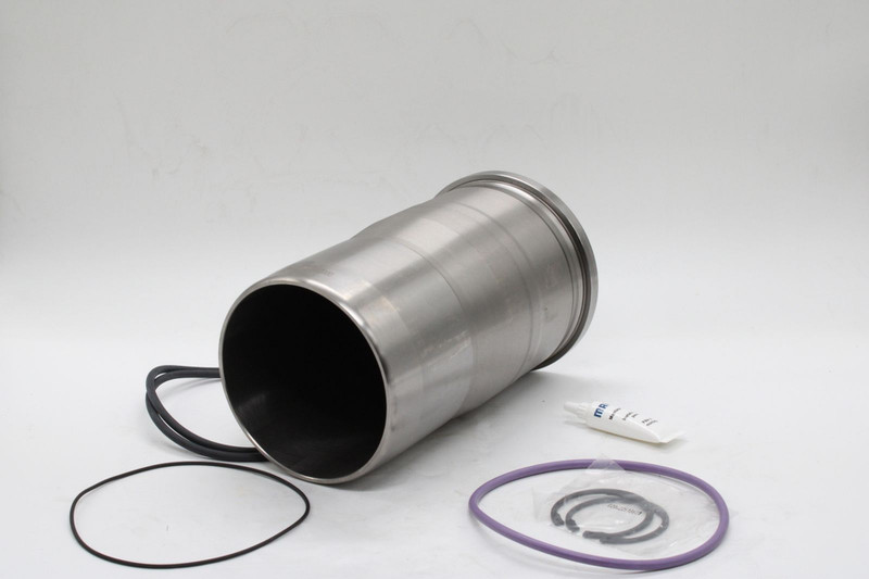 037AY00106090 Поршневая в сборе D=131, D13C — 2