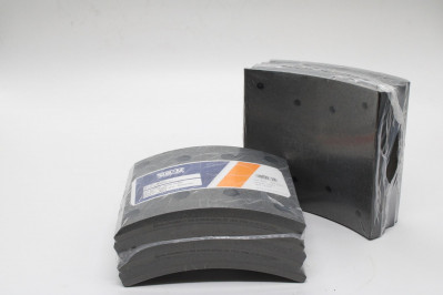 SEM 15351 К-т накладок тормозных перед. 410*163 STD