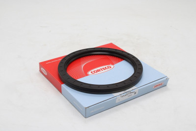 12020154B Сальник вала 139*170*11