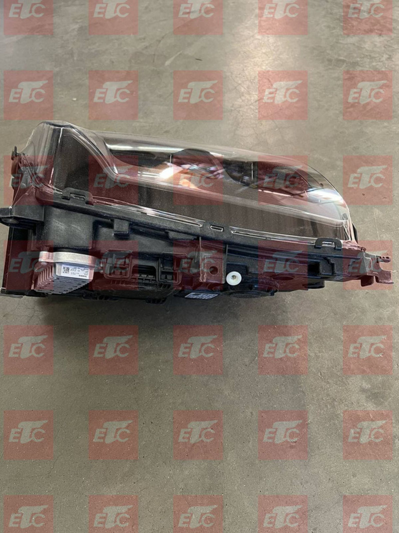 VO 24159415 Фара левая FMX — 3