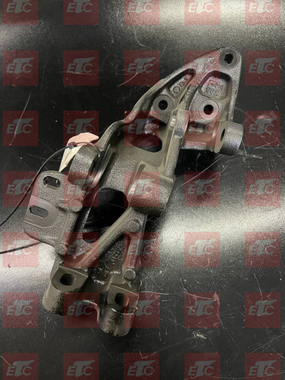 A9303172301 Кронштейн подвески кабины задний правый