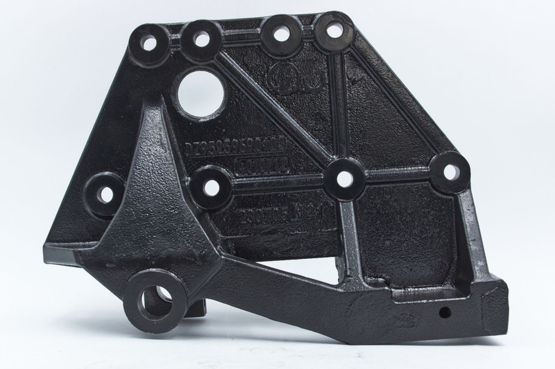 DZ95259690103 Кронштейн передней рессоры задний левый — 2