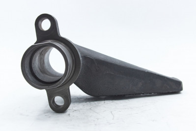 81503100319 Кронштейн тормозной камеры слева