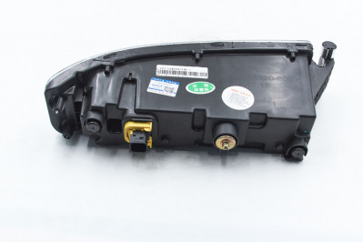 CNHTC 811W25320-6003 Фара противотуманная левая с поворотником LED