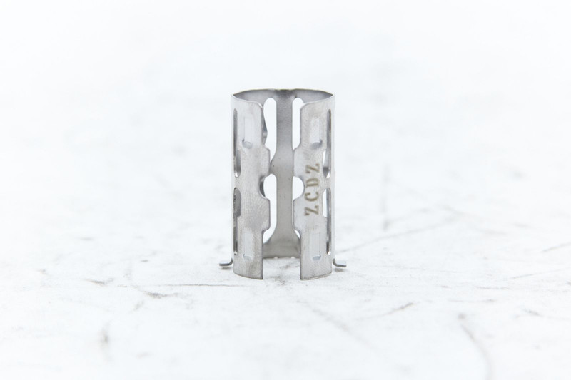 DZ9100580215 Втулка датчика ABS — 3