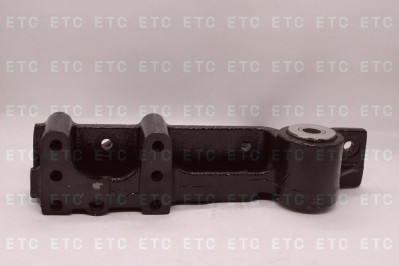 81413016163 Кронштейн передней рессоры слева