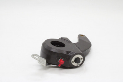 81506106213 Трещотка тормозная передняя левая