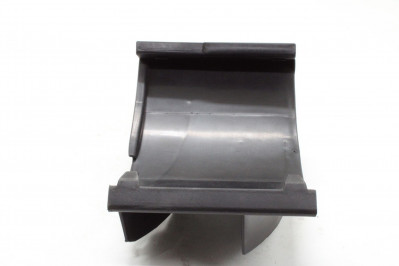 M3100613 Крышка дефлектора кабины правая