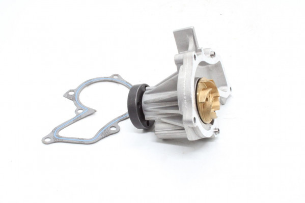 P235 Помпа водяная — 6