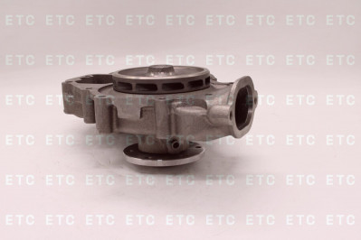 DT 462588 Насос водяной OM457