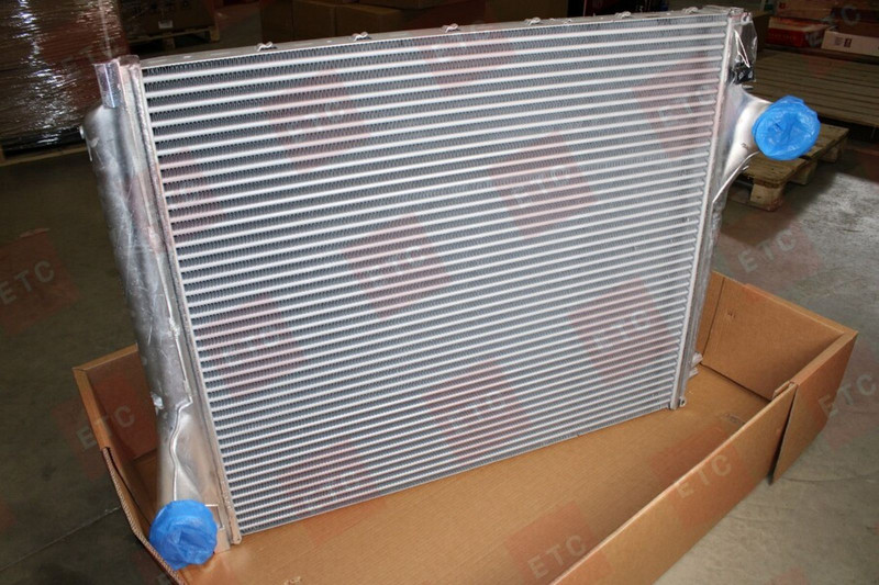 CI452000P Интеркулер 1015*894*68 — 2