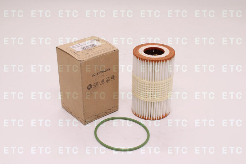 06E115562H Фильтр масляный AUDI — 2