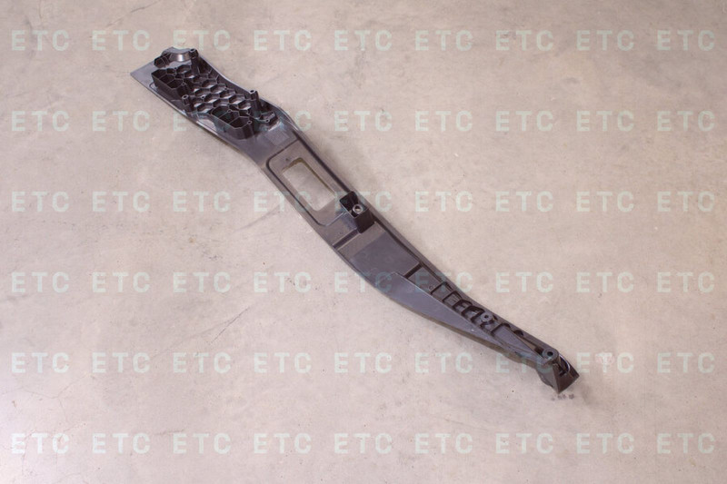 9606843821 Накладка порога MB — 1