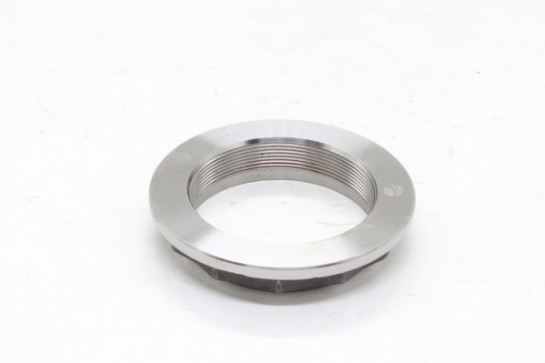 700638 Гайка ступицы Iveco — 2