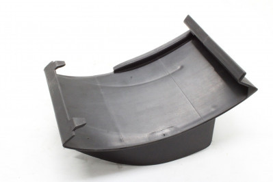 M3100613 Крышка дефлектора кабины правая