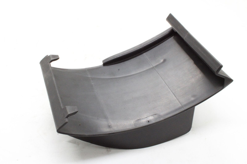 M3100613 Крышка дефлектора кабины правая — 4