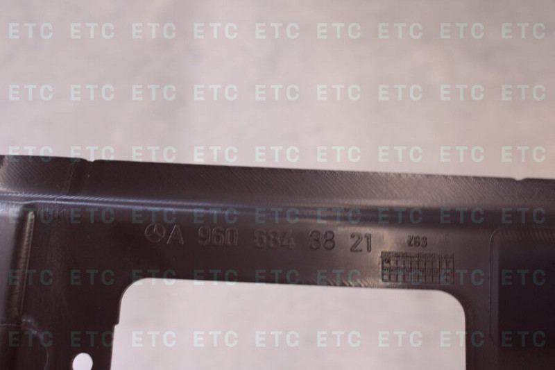 9606843821 Накладка порога MB — 2