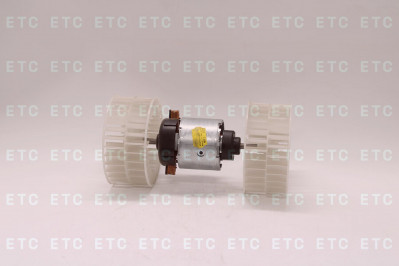 8EW009160641 Моторчик отопителя с крыльчаткой в сб.