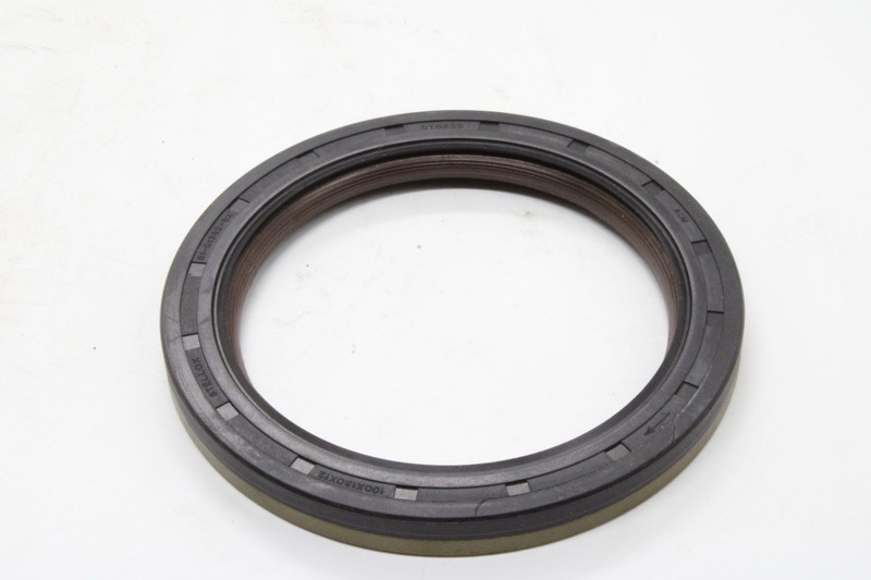 8101382SX Сальник коленвала передний 100*130*12 — 3