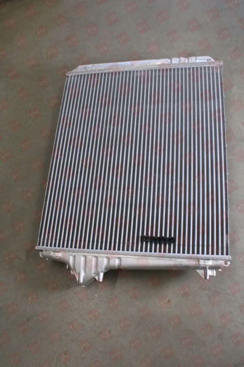 VO 21649511 Интеркулер 1015*894*68 — 7