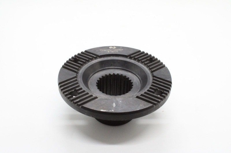 DZ9112320027 Фланец переднего редуктора — 2
